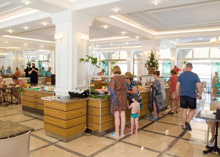 Ozcan Beach 马尔马里斯