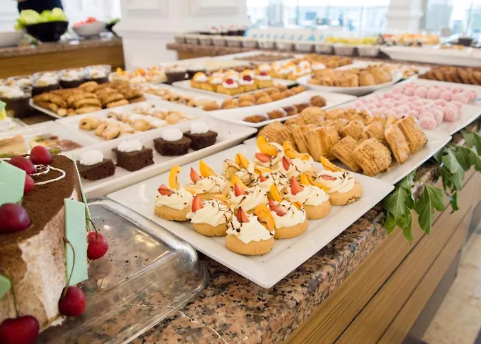 Ozcan Beach 4* 马尔马里斯